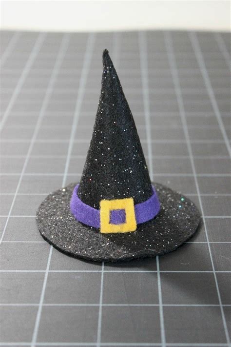 Felt witch hat craft project